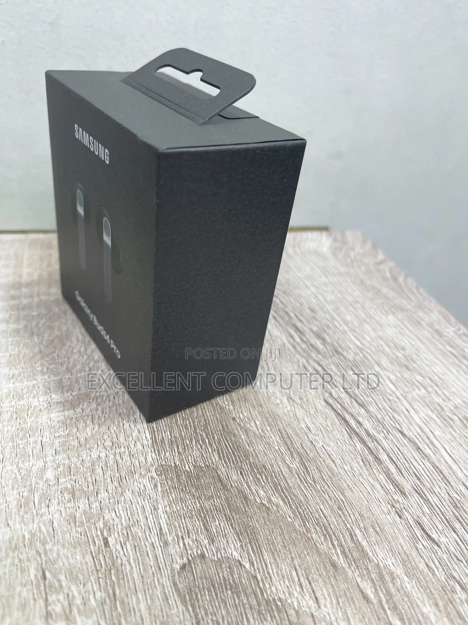 Brand New Samsung Galaxy Buds4 Pro