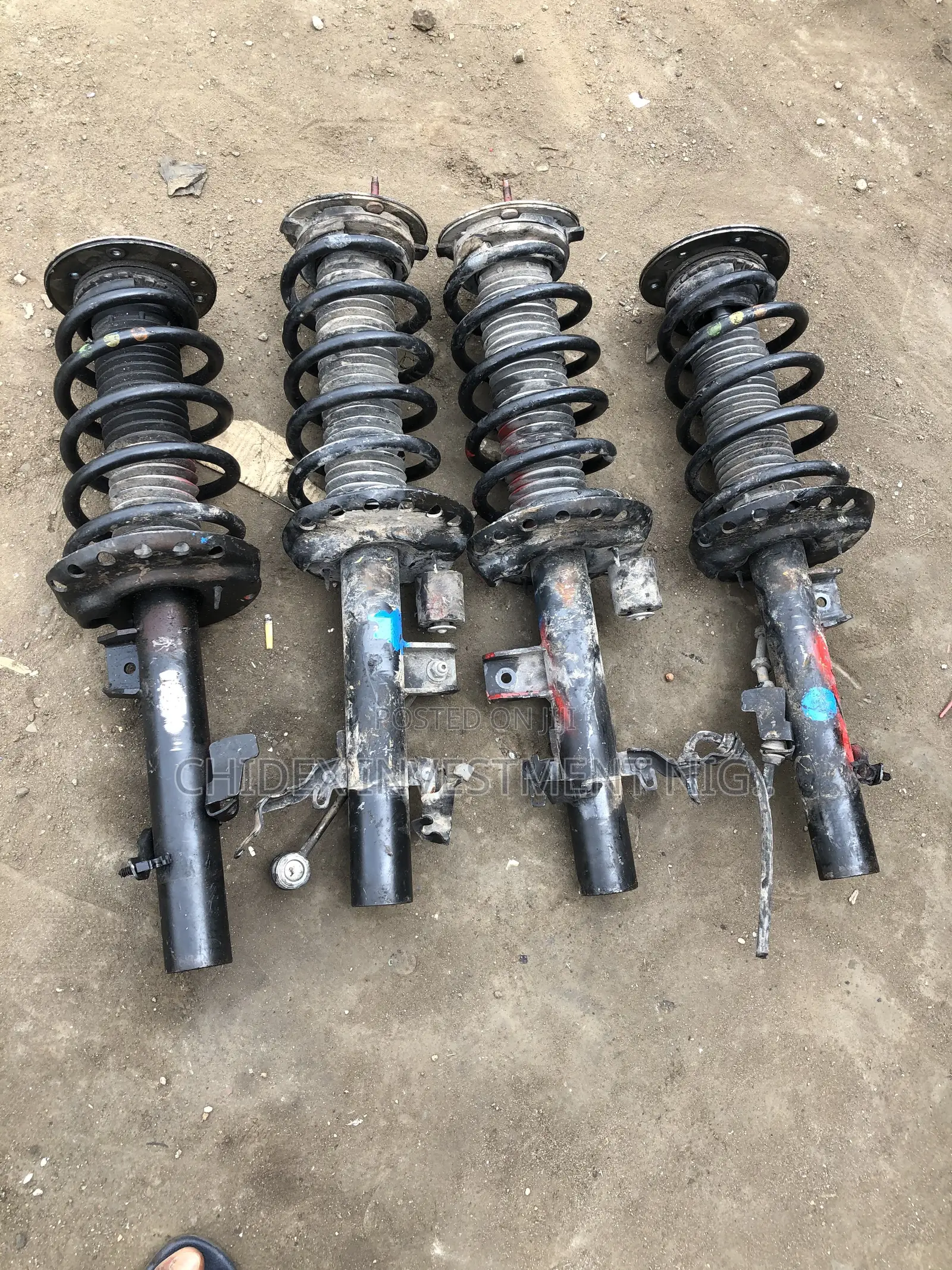 Manual Shocks for Range Rover Evoque