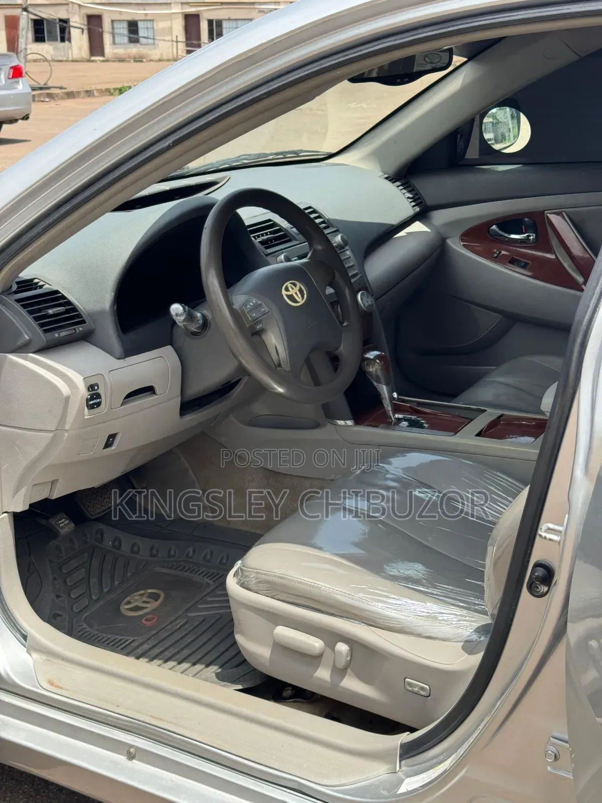 Toyota Camry 2010 Silver