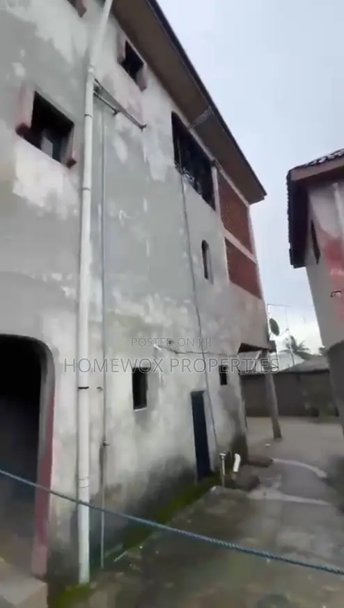3bdrm Block of Flats in Uzoba for sale