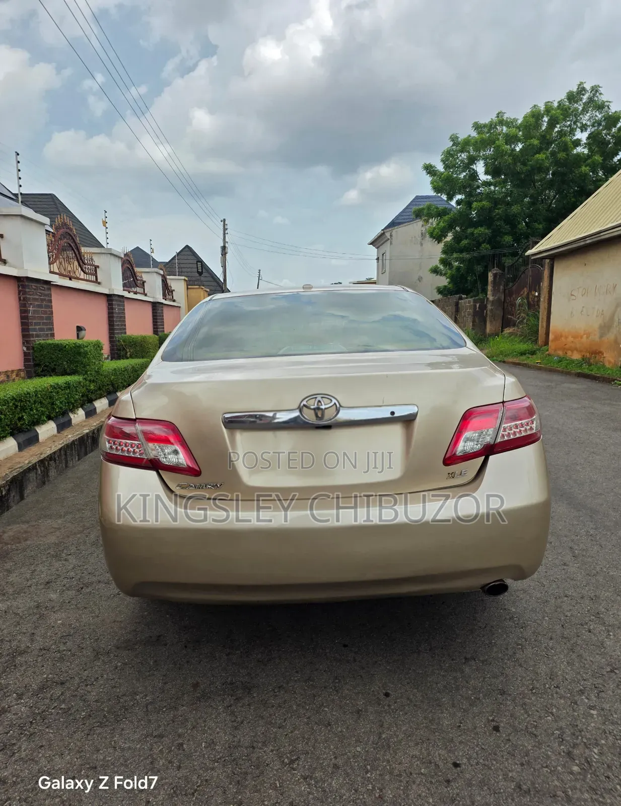 Toyota Camry 2010 Gold