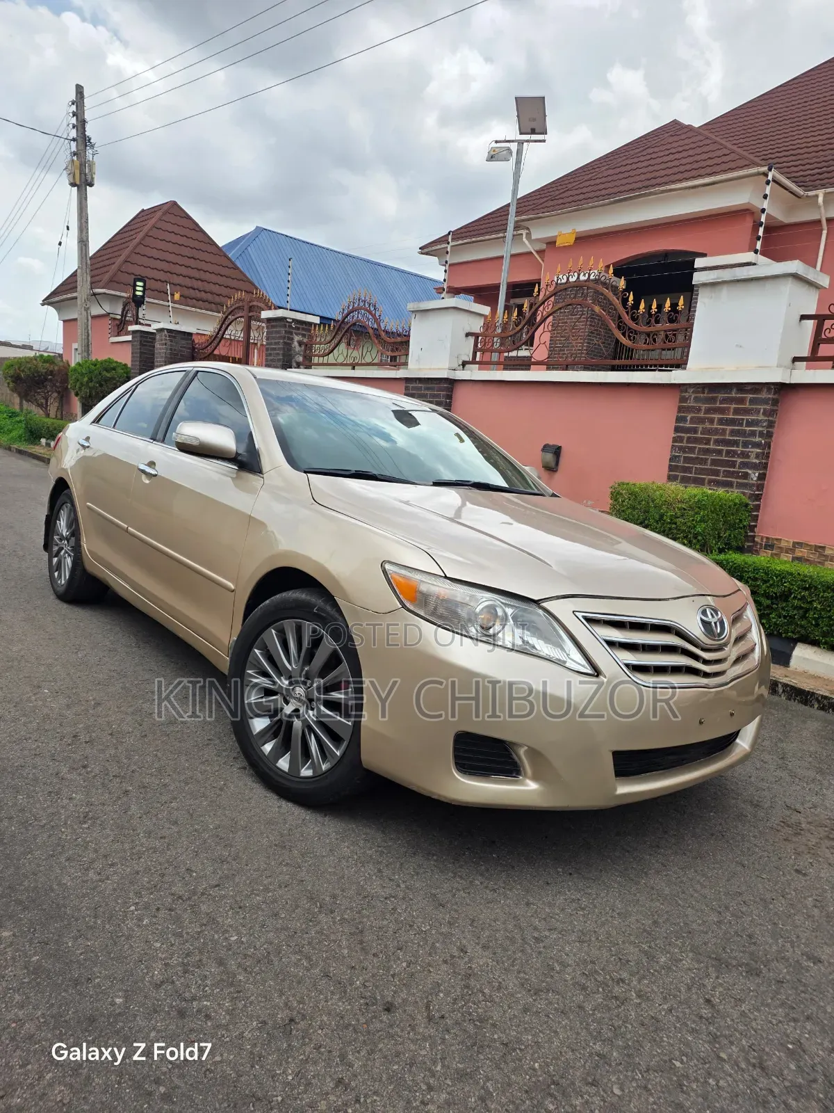 Toyota Camry 2010 Gold