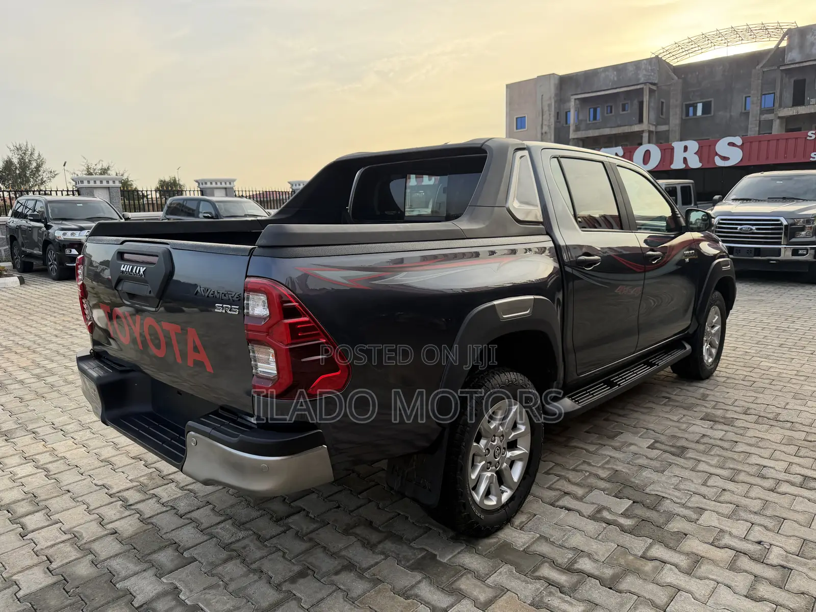 Toyota Hilux 2021 Gray
