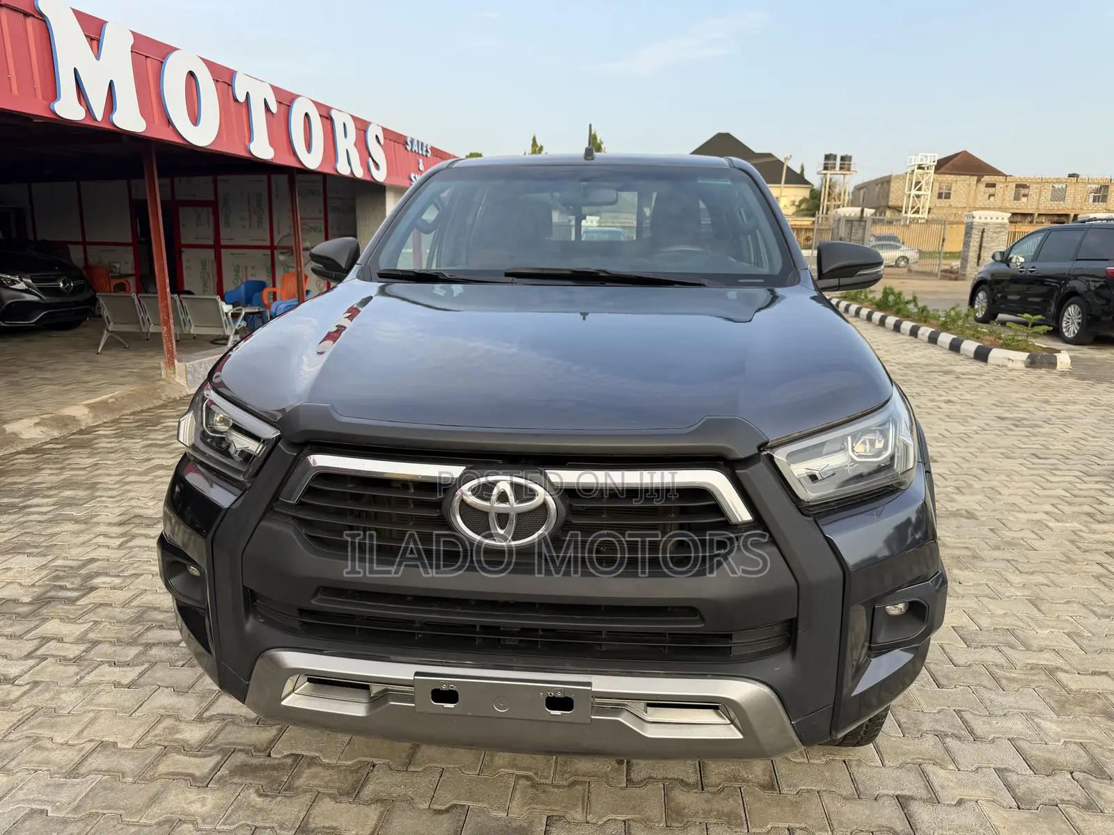 Toyota Hilux 2021 Gray