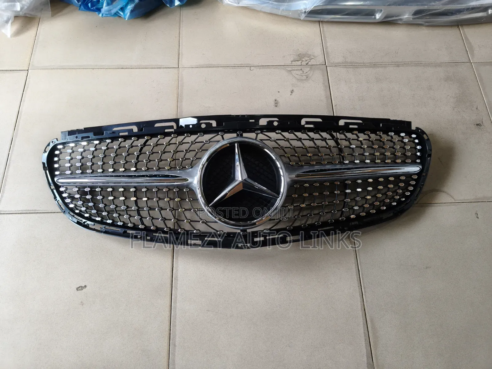 E350 2013 Front Grill Gt Diamond