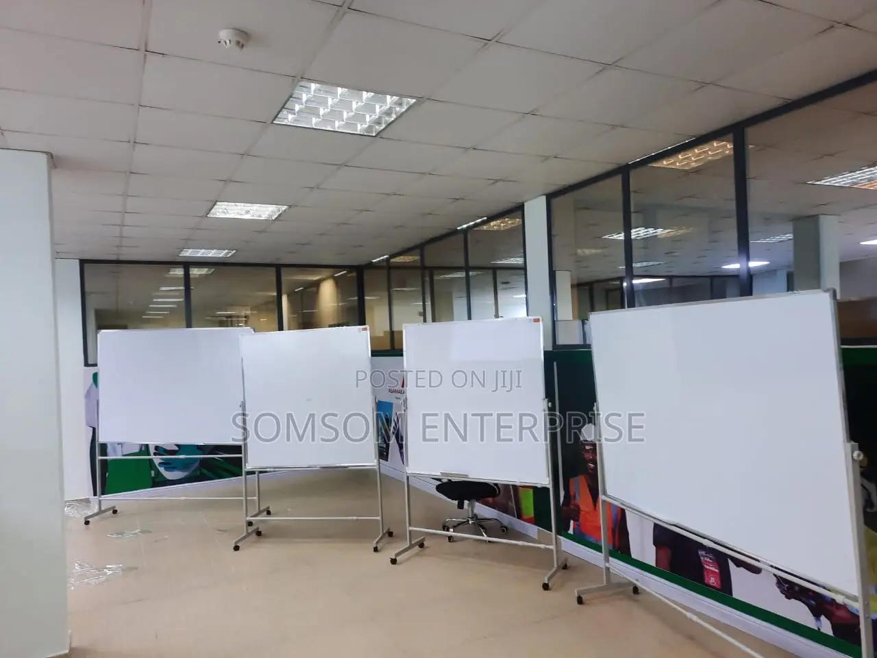 Magnetic Whiteboard 120x120cm