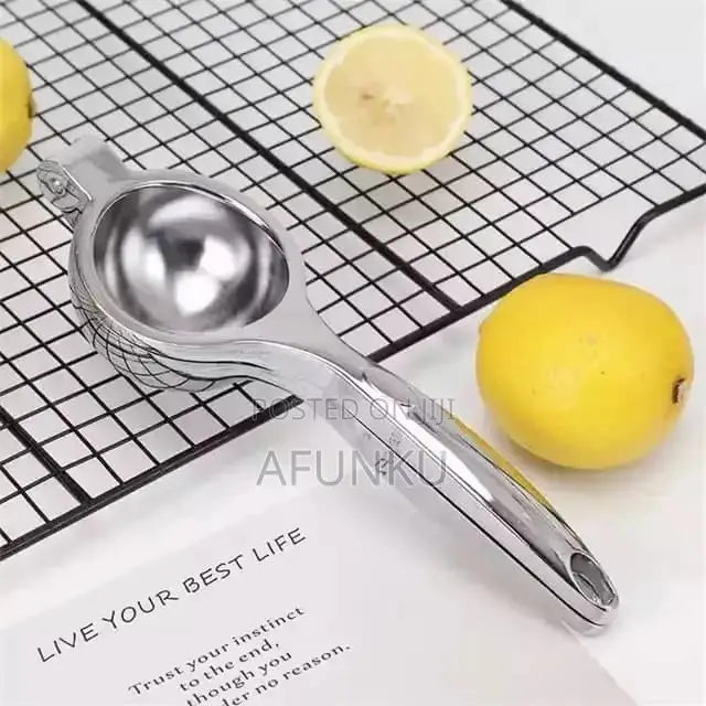 Quality Stainless Steel Lime/ Lemon Squeezer