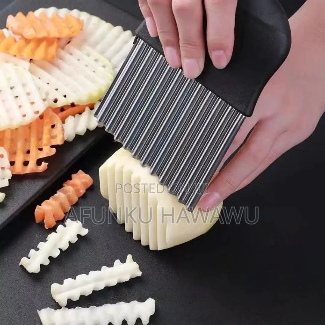 Stainless Steel Fruit and Vegetable Wavy Cutter