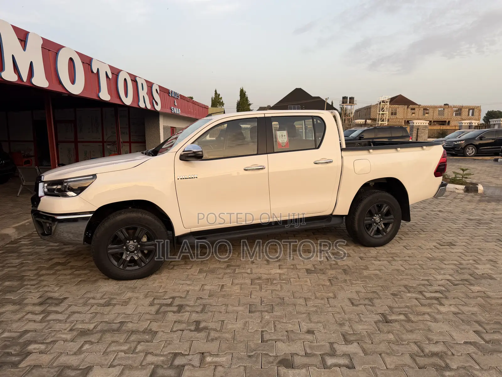 New Toyota Hilux 2025 White