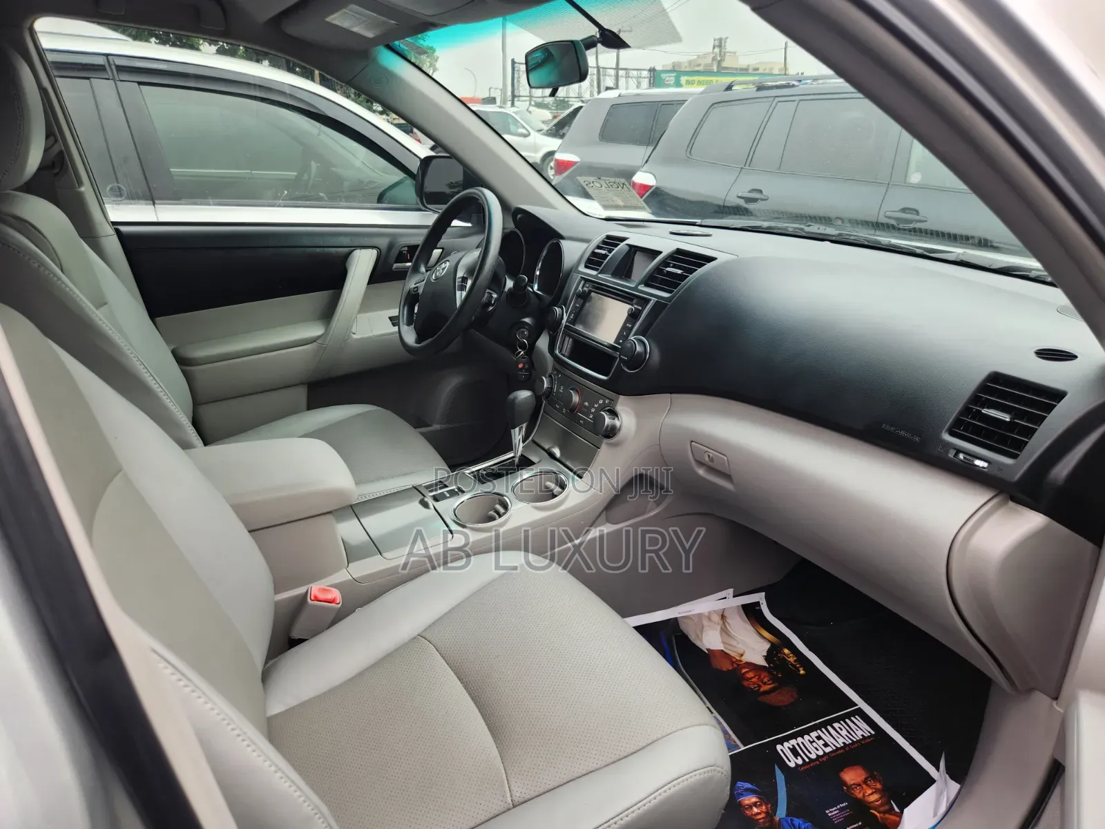 Toyota Highlander 3.5L 4WD 2013 Silver