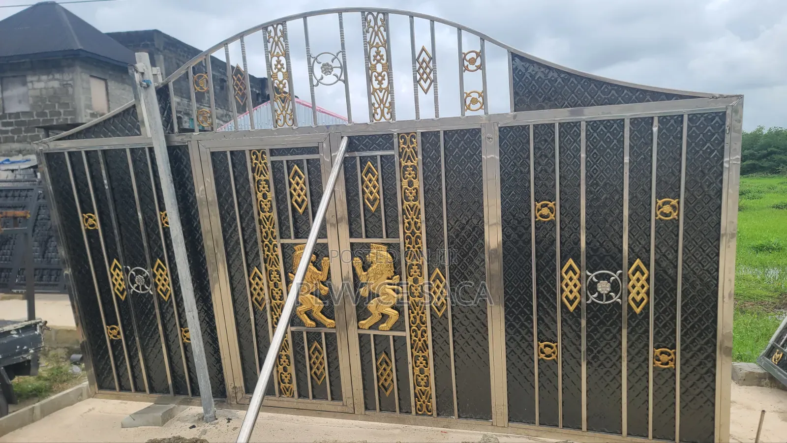 Stainless Gold Up Gate