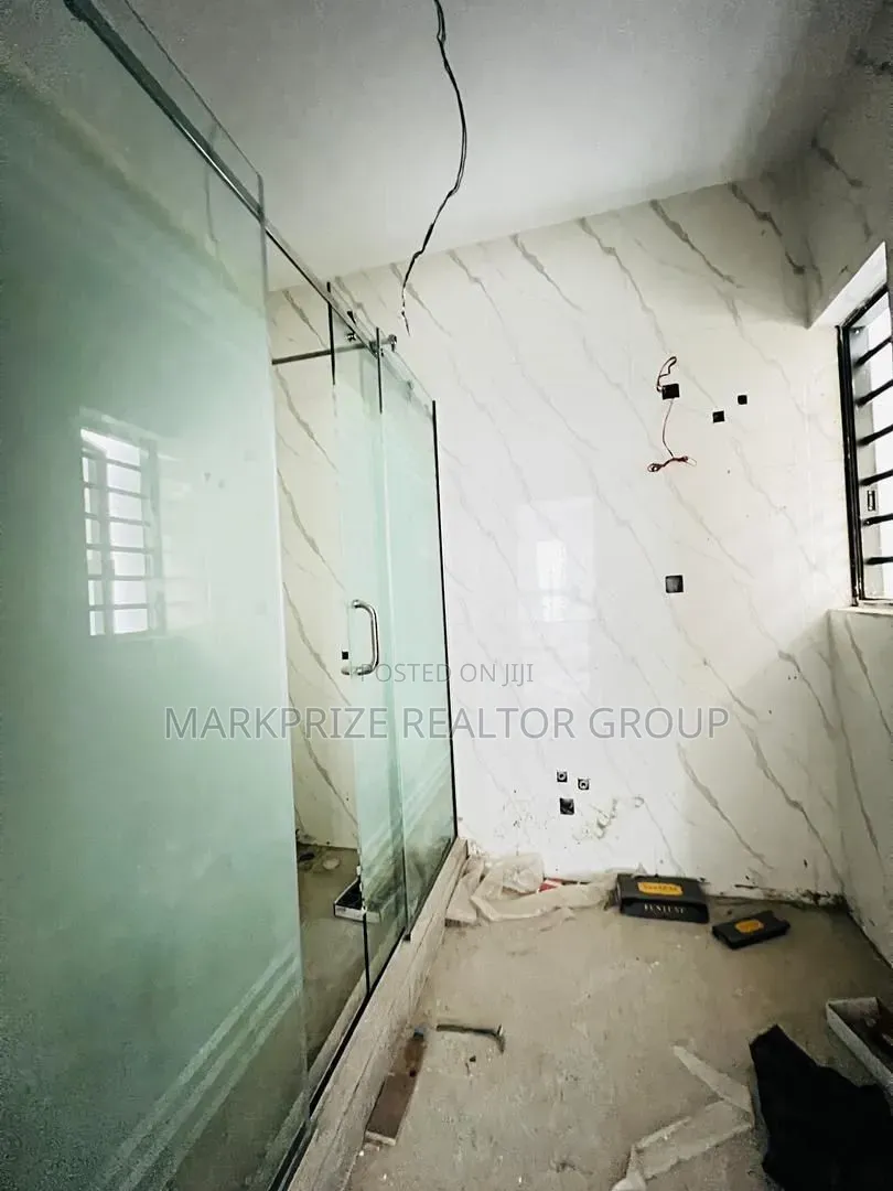 4bdrm Duplex in Magodo Phase Gra 1 for sale