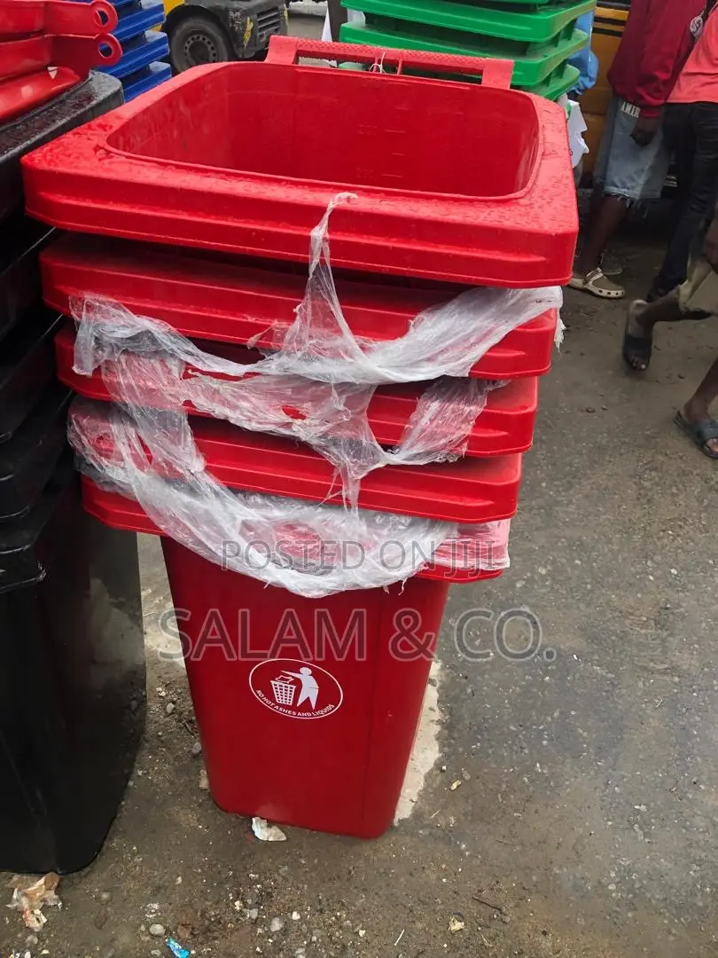 240l Heavy Duty Plastic Waste Bin / Dust Bin With Wheels