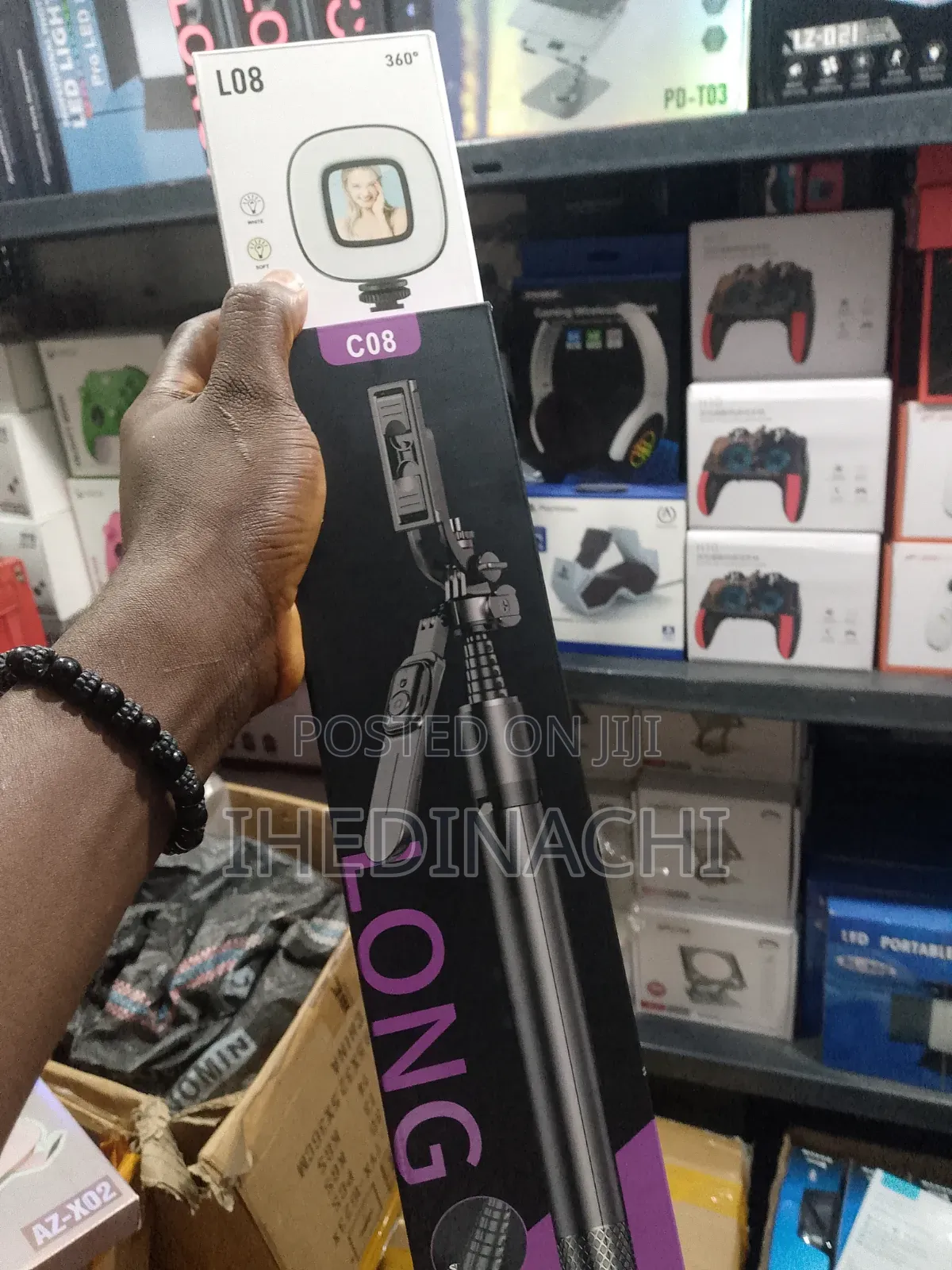C08 Stable Selfie Stick Tripod With Light