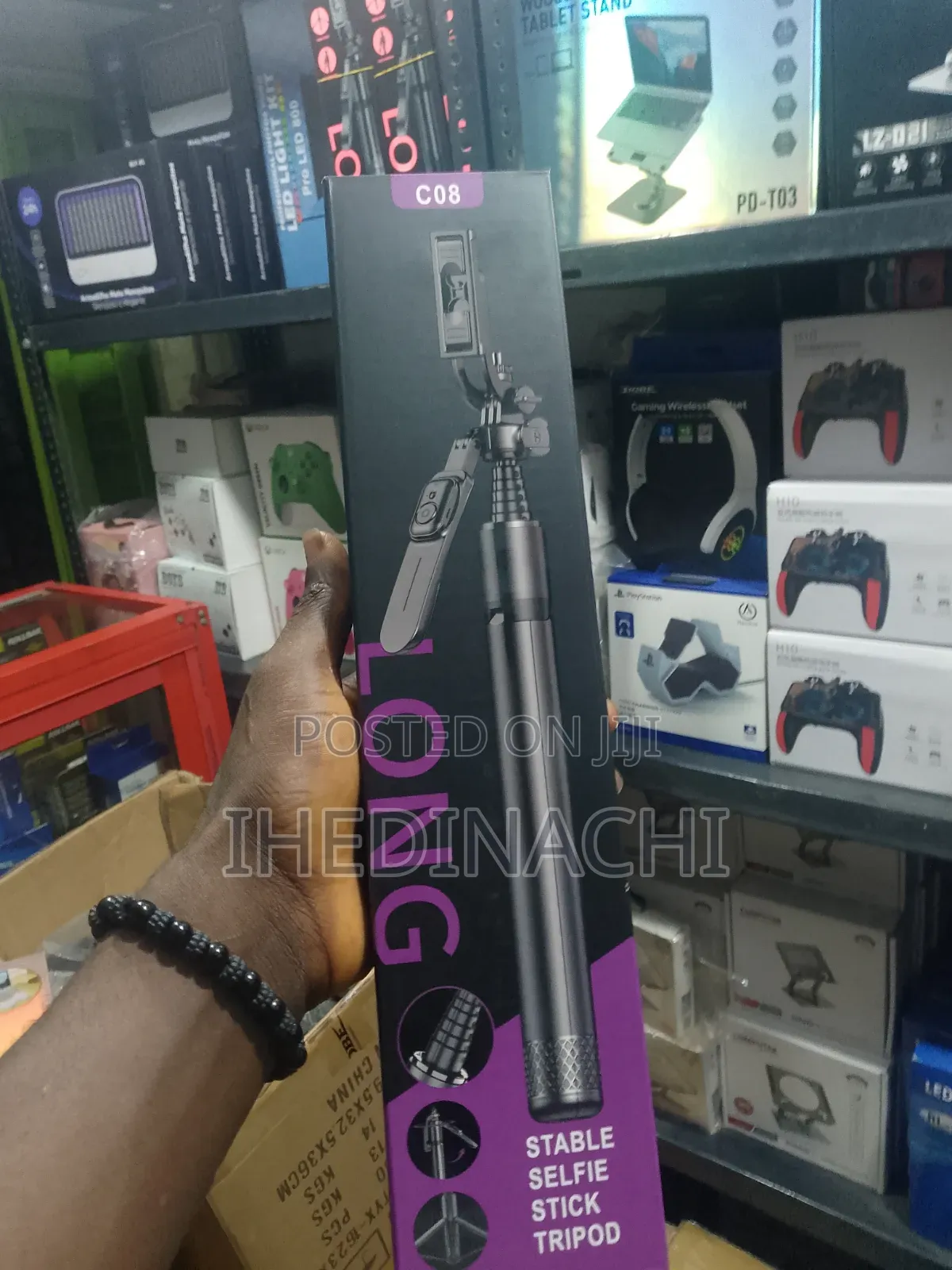 C08 Stable Selfie Stick Tripod With Light