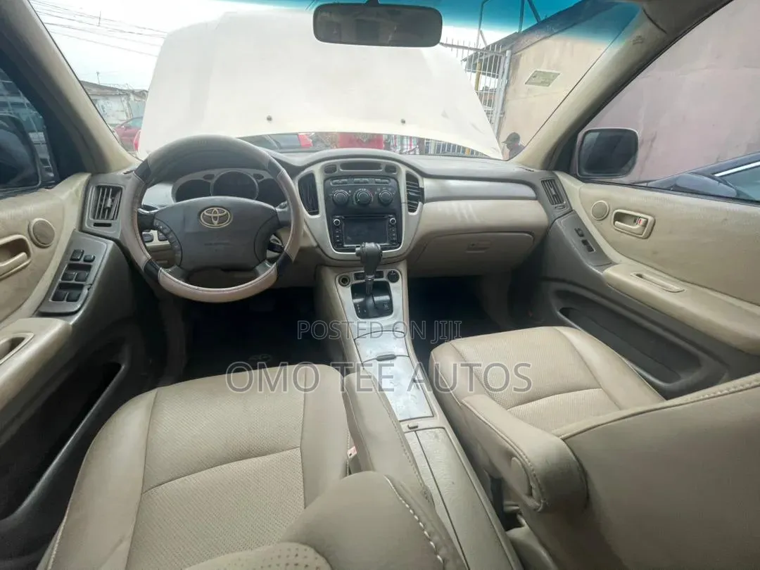 Toyota Highlander V6 2006 Gold