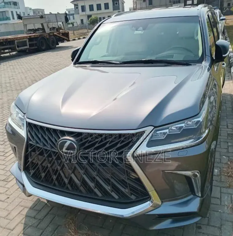 Lexus LX 570 AWD 2016 Gray