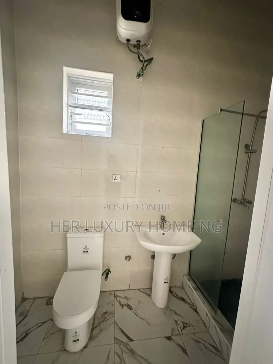 1bdrm Shared Apartment in Canal West Estate, Lekki for rent
