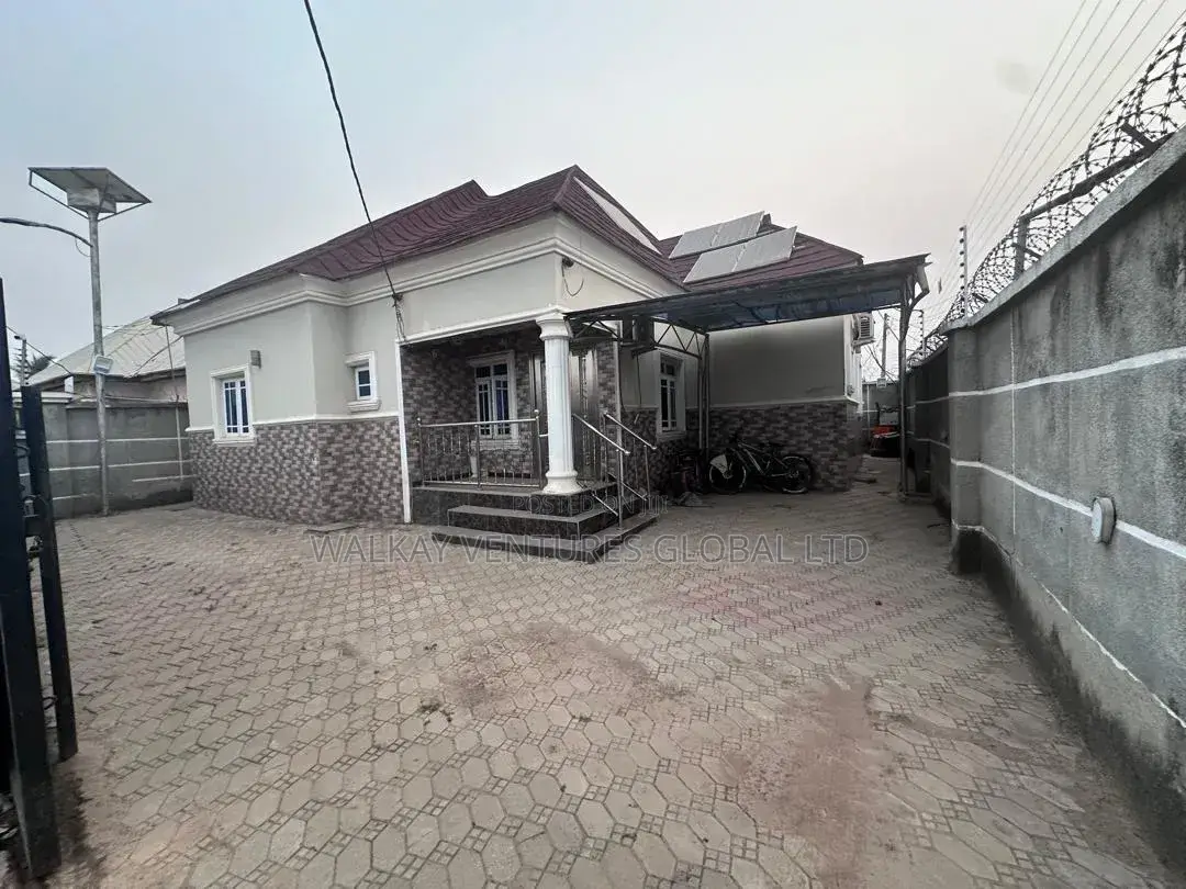 3bdrm Bungalow in Waterfronnt, Karu for sale