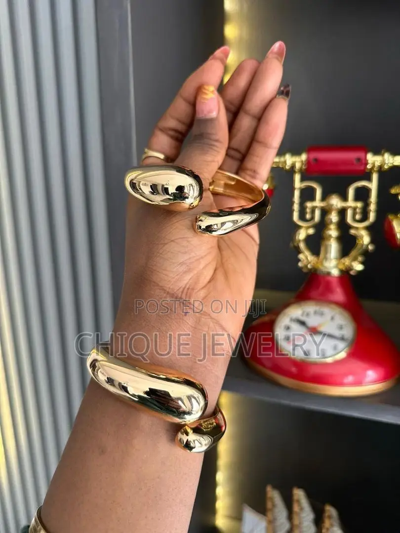 Rich Aunty Bangles