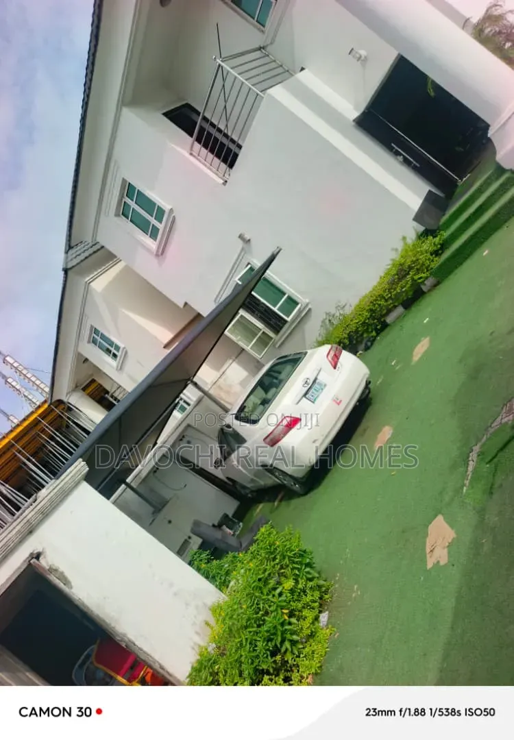 6bdrm Duplex in Lekki Phase 1 for rent