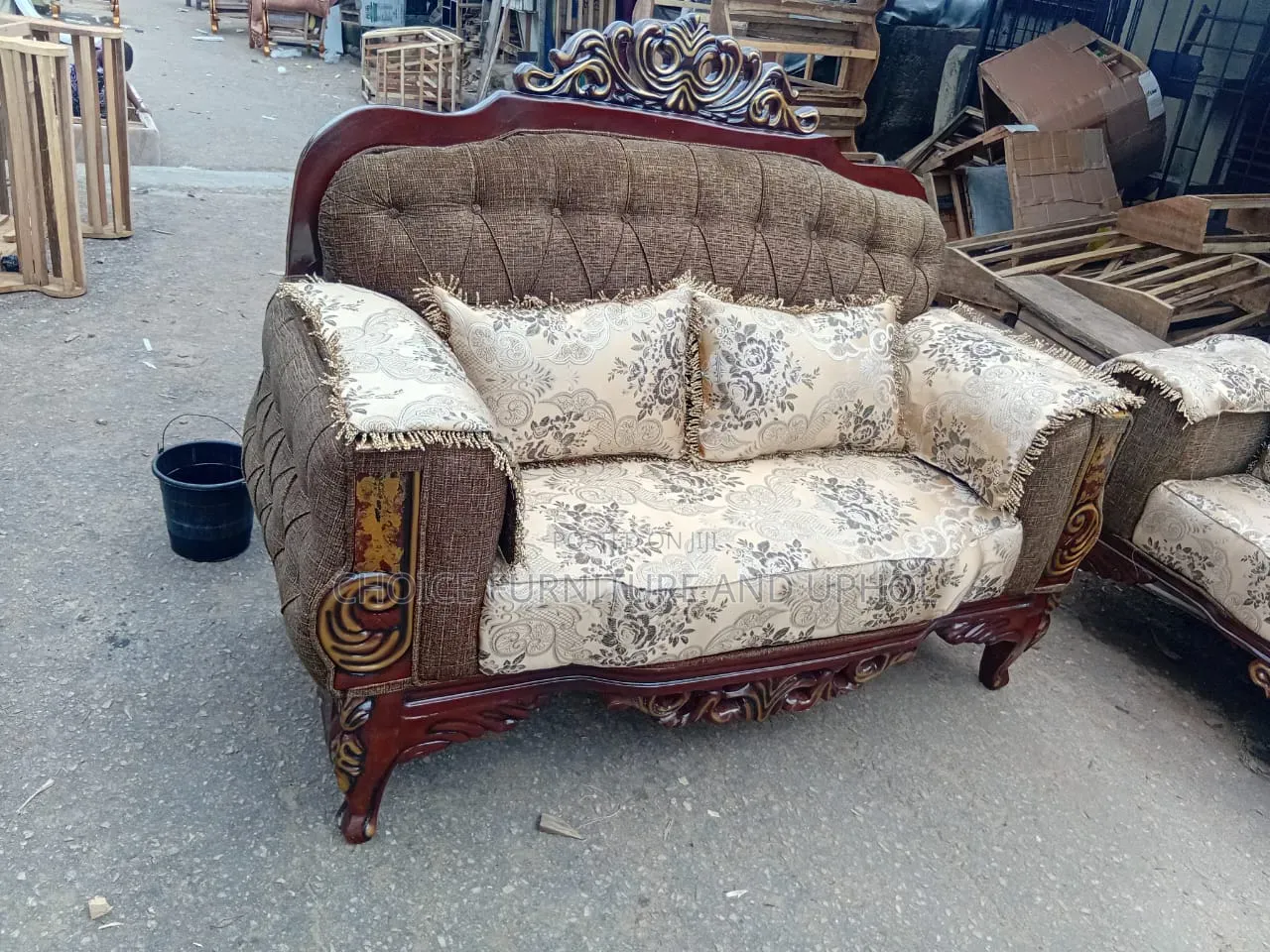 Royal Set of Chains 7 Seater Sofa
