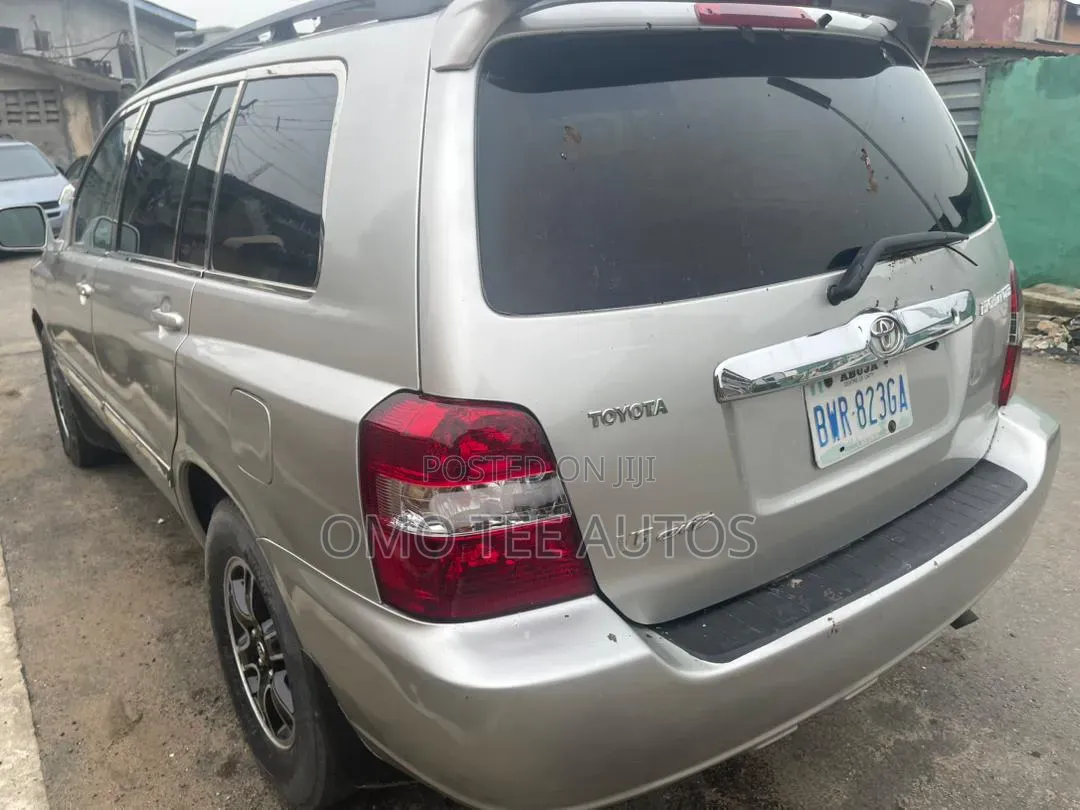 Toyota Highlander Limited V6 FWD 2004 Silver
