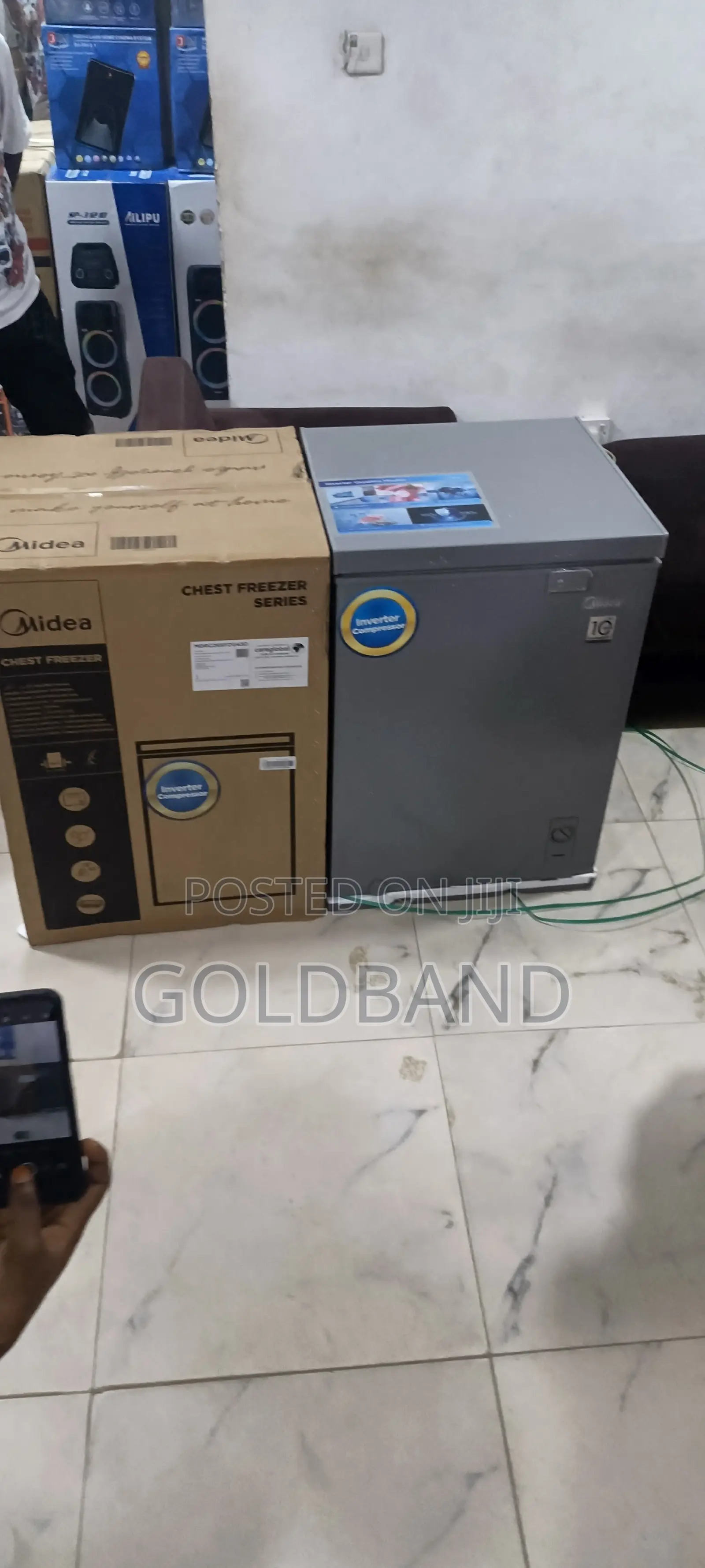 Midea 142l Deep Freezer for Efficient Frozen Food Management