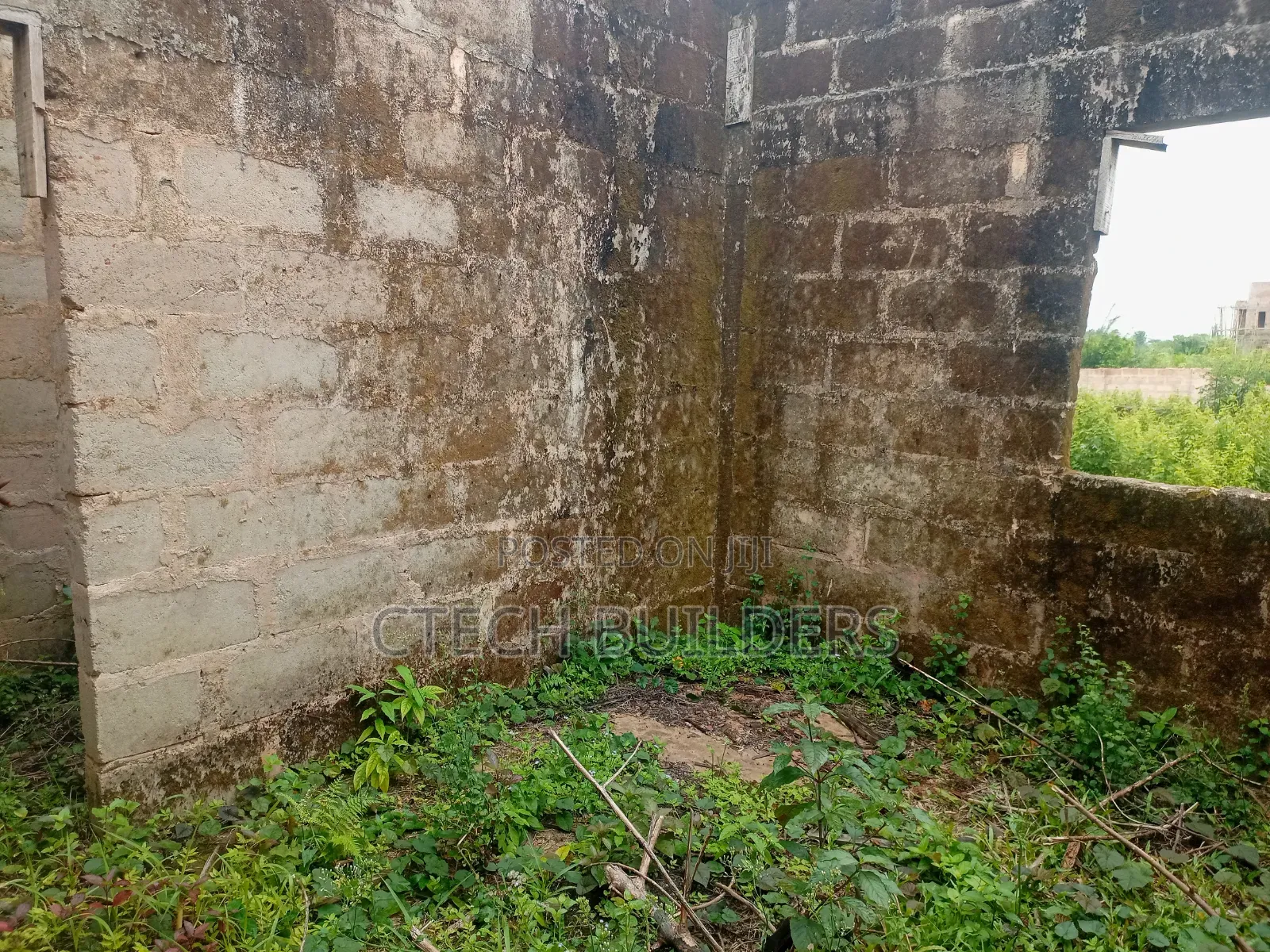4bdrm Apartment in Benin City for sale