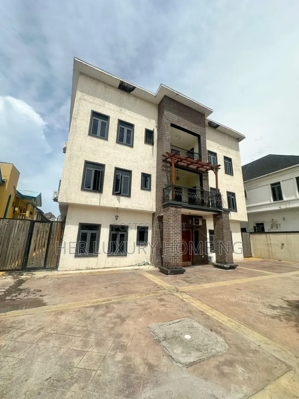 2bdrm Apartment in Canal West Estate, Lekki for rent