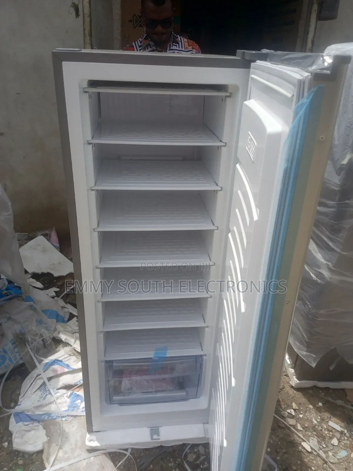 Skyrun Upright Deep Freezer 185 Liters