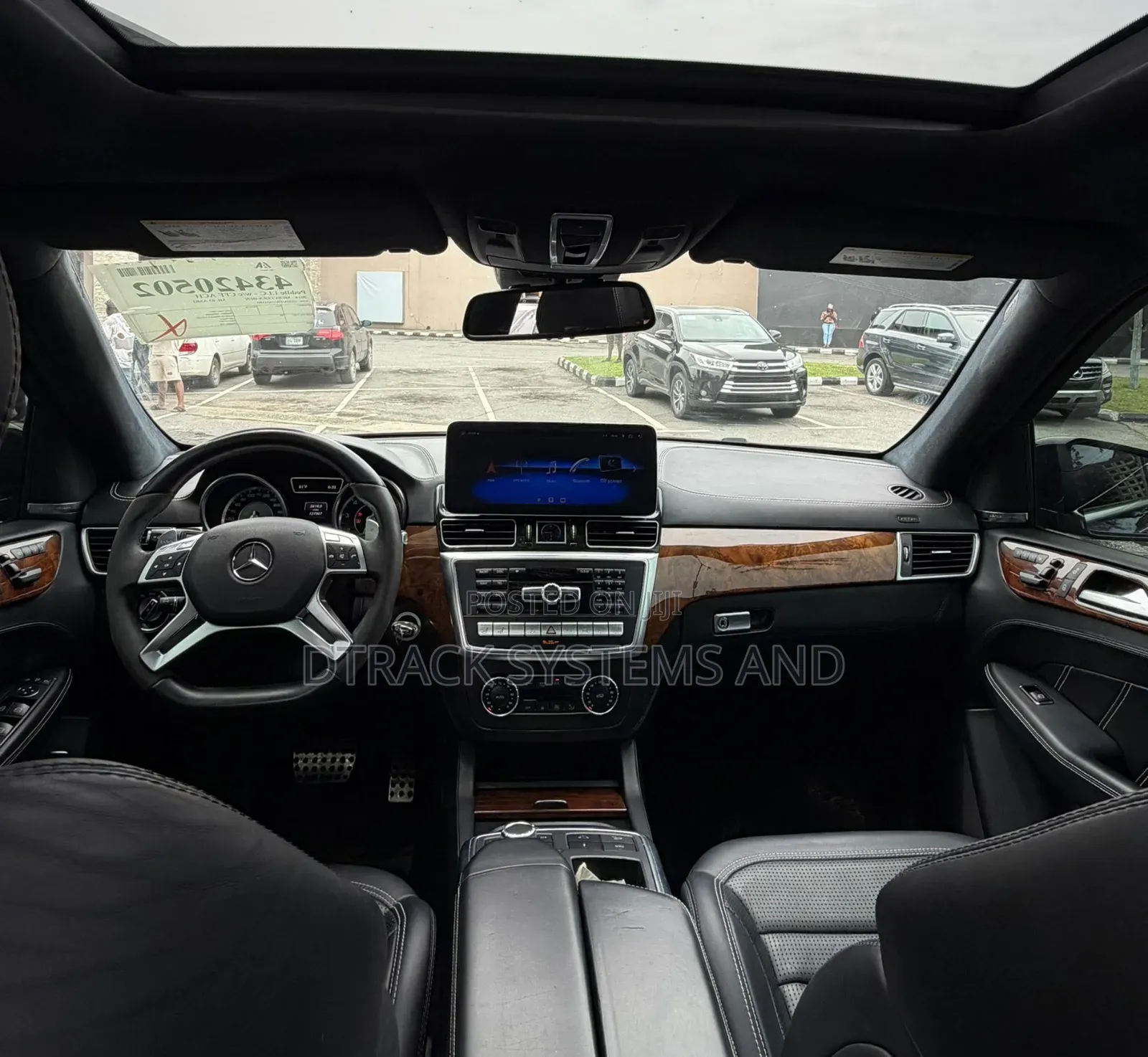 Mercedes-Benz M Class ML63 AMG 4dr SUV AWD (5.5L 8cyl Turbo 7A) 2014