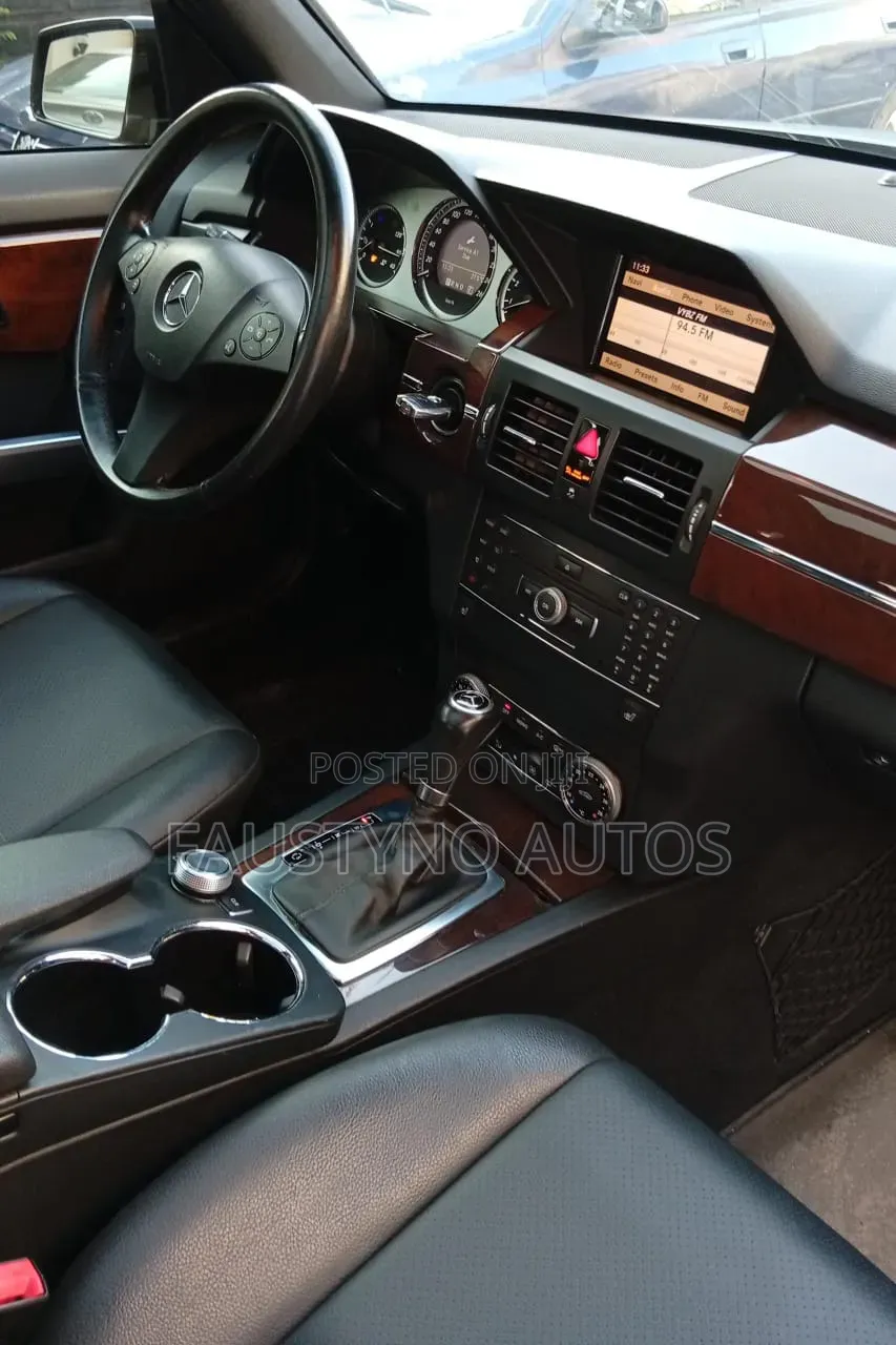 Mercedes-Benz GLK-Class 350 4MATIC 2011 Black