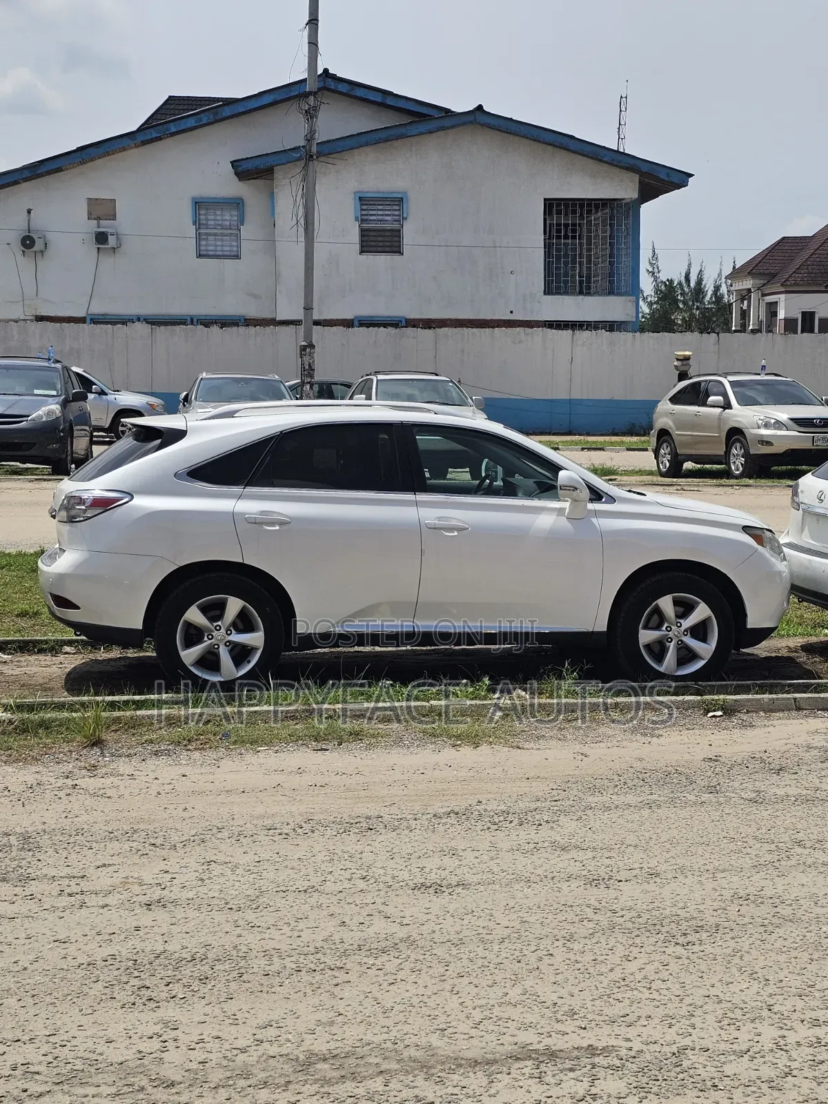 Lexus RX 350 FWD 2012 White