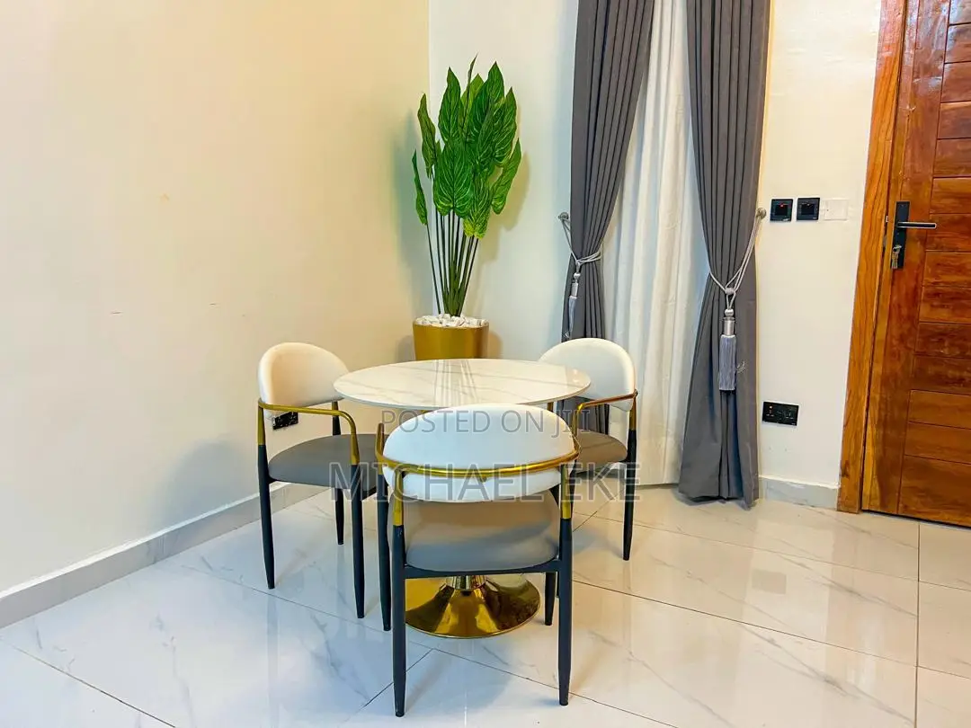 Luxurious 3 Bedroom Apartment