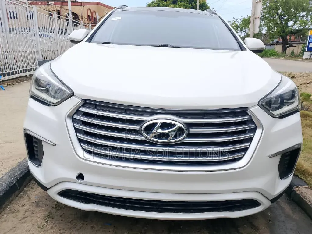 Hyundai Santa Fe SE AWD 2017 White
