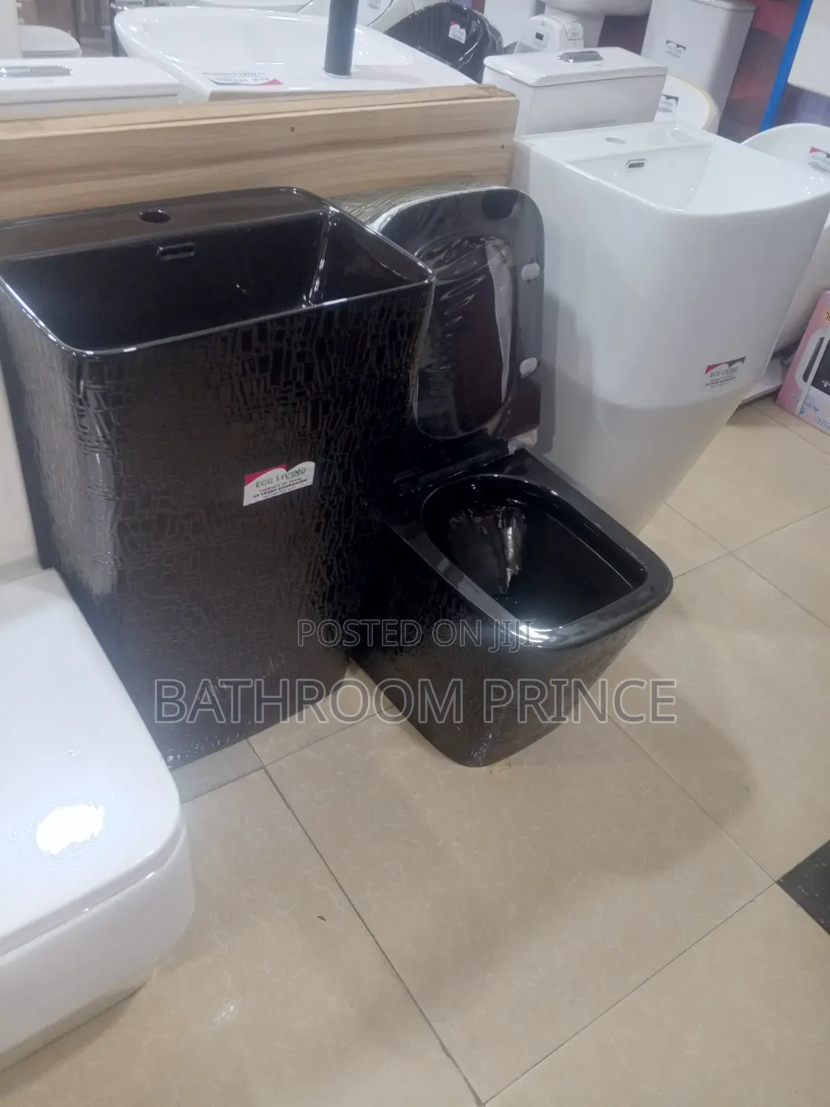 Quality Shining Black Water Closet With Standing Basin