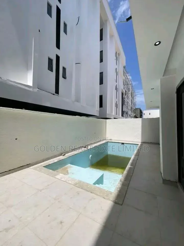 6bdrm Duplex in Lekki Phase 1 for sale