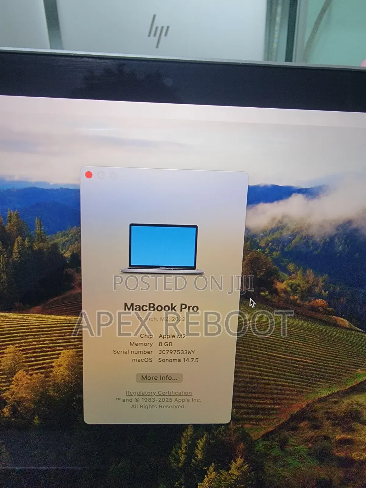 Laptop Apple MacBook Pro 2022 M2 8GB Apple M2 SSD 256GB