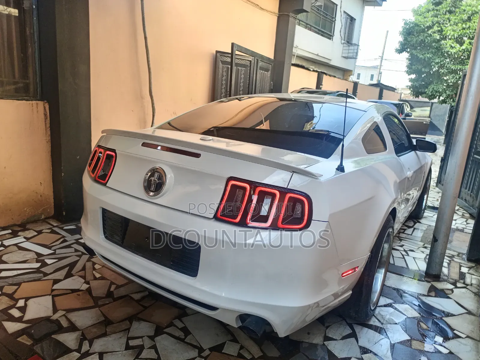 Ford Mustang V6 2dr Coupe (3.7L 6cyl 6M) 2014 White