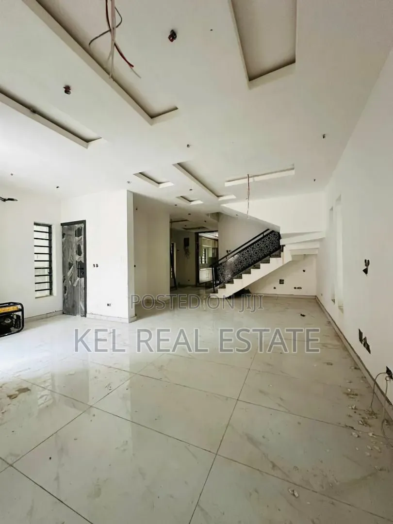 5bdrm Duplex in Omole Phase 1 for sale