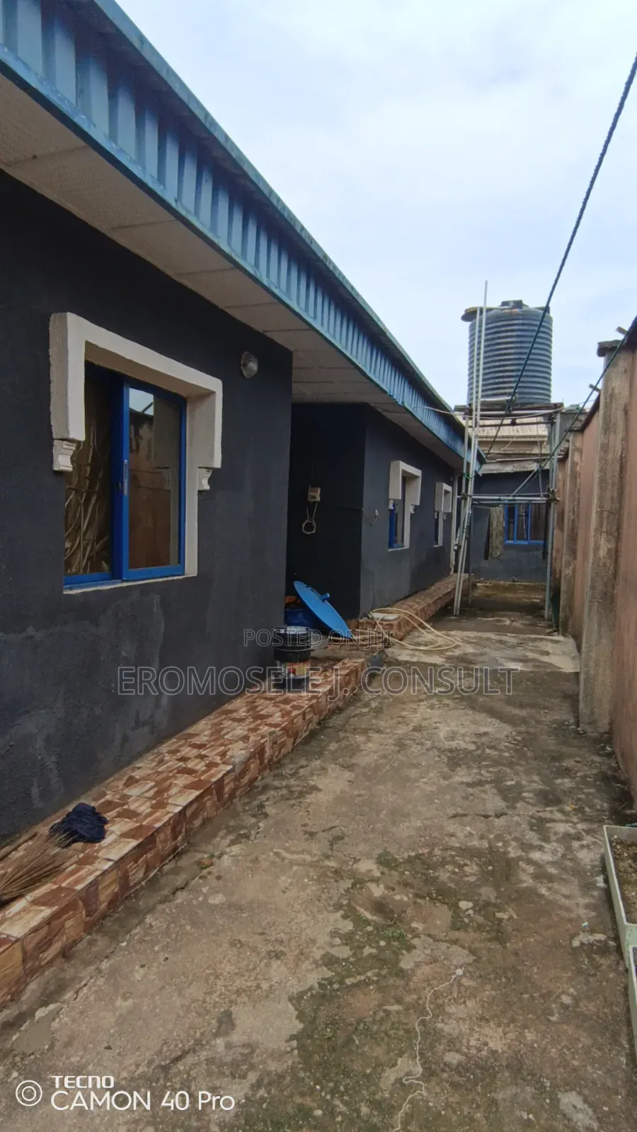 4bdrm Bungalow in Iseri Olofin for sale