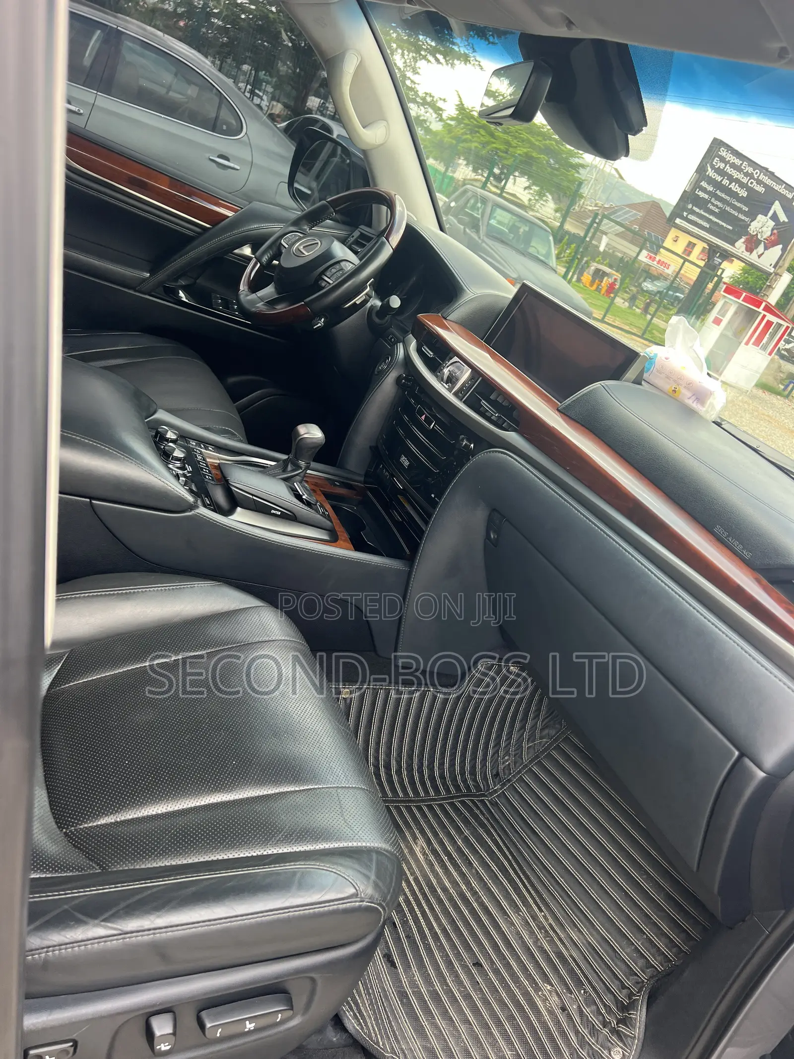 Lexus LX 570 (5 seats) AWD 2019 Gray