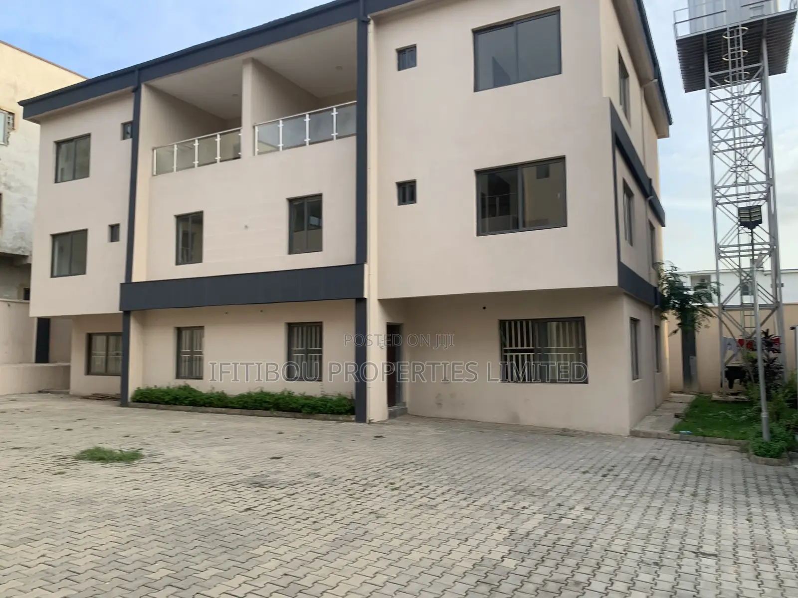 5bdrm Duplex in New Estate, Mabushi for sale