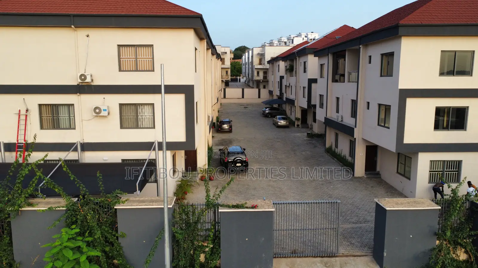 5bdrm Duplex in New Estate, Mabushi for sale