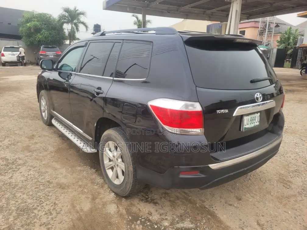 Toyota Highlander 2012 Black