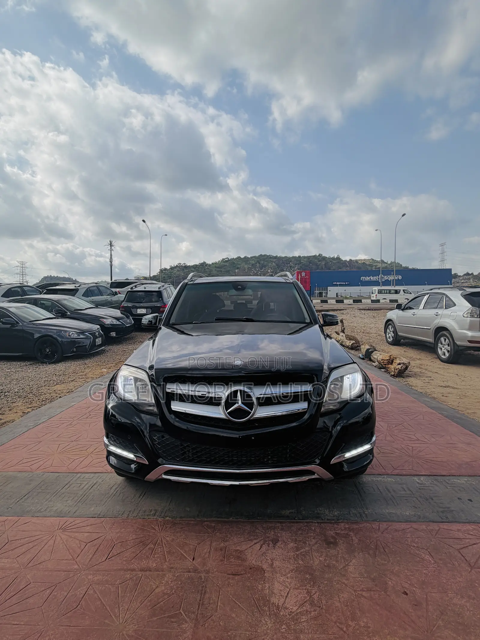 Mercedes-Benz GLK-Class Base GLK 350 4dr AWD 4MATIC (3.5L 6cyl 7A) 2015