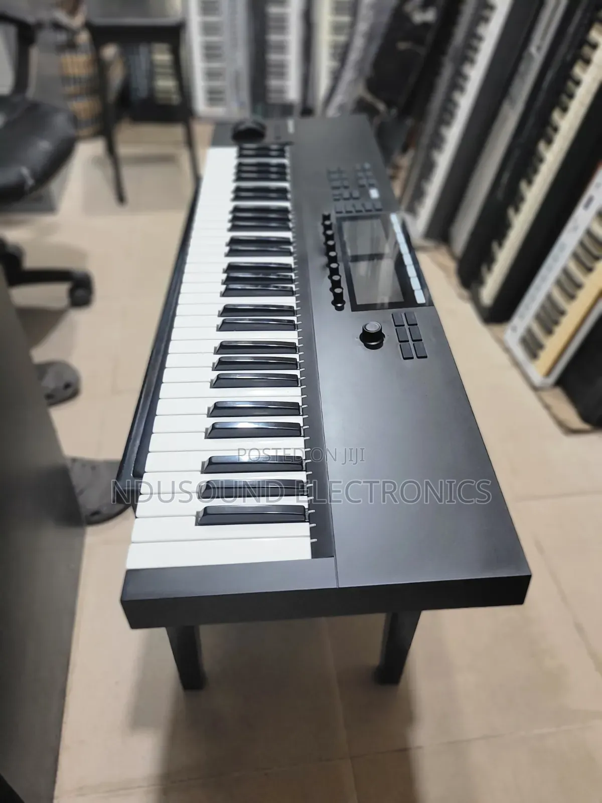 Komplete Kontrol Midi 61 Mk2
