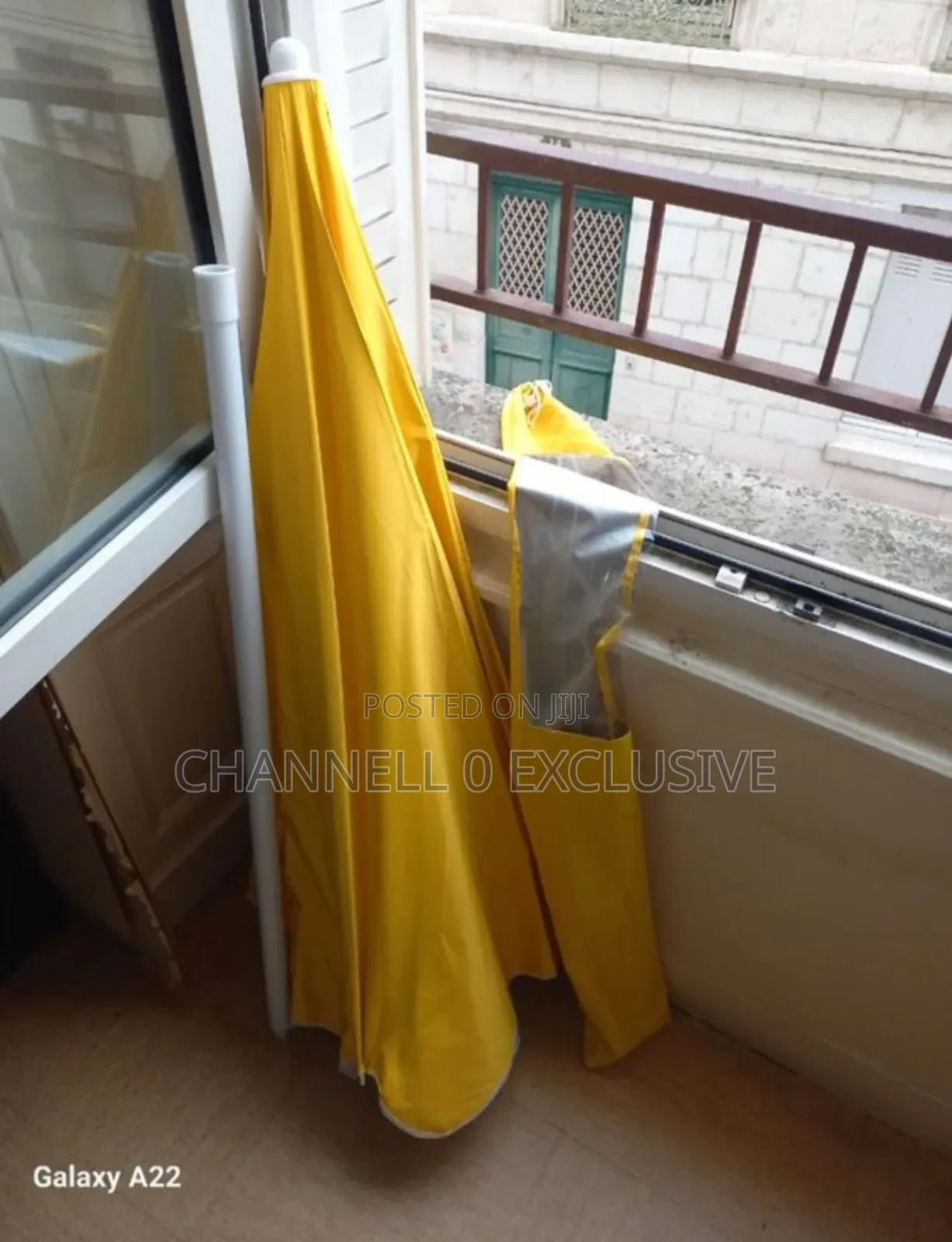 Brand New 48 Inches Foldable Outdoor Patio Umbrella