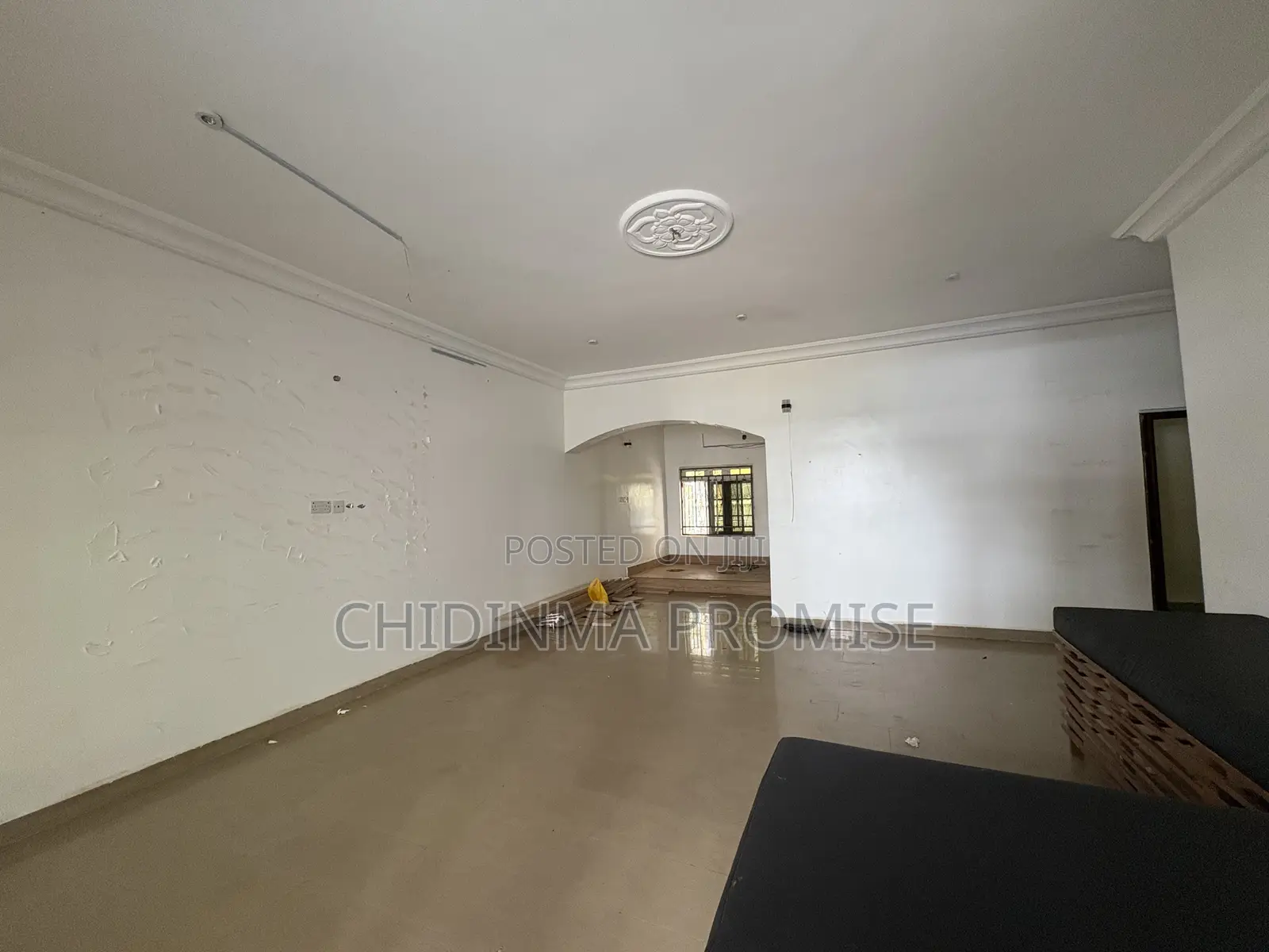 3bdrm Block of Flats in Wuye for rent